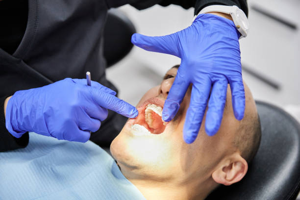 Best Emergency Tooth Extraction  in Bedford, IA